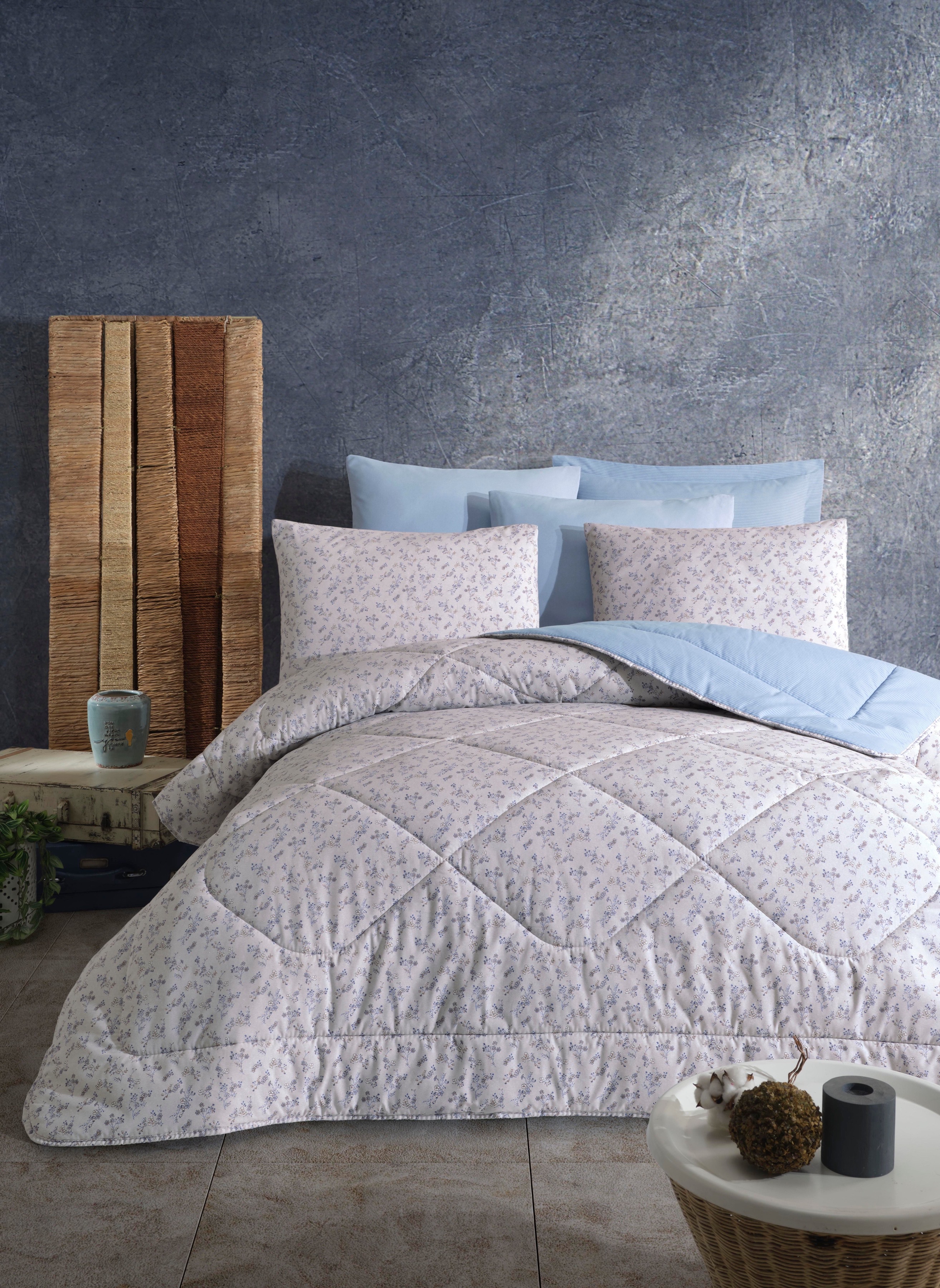 Karmen Indigo Double Bedding Set