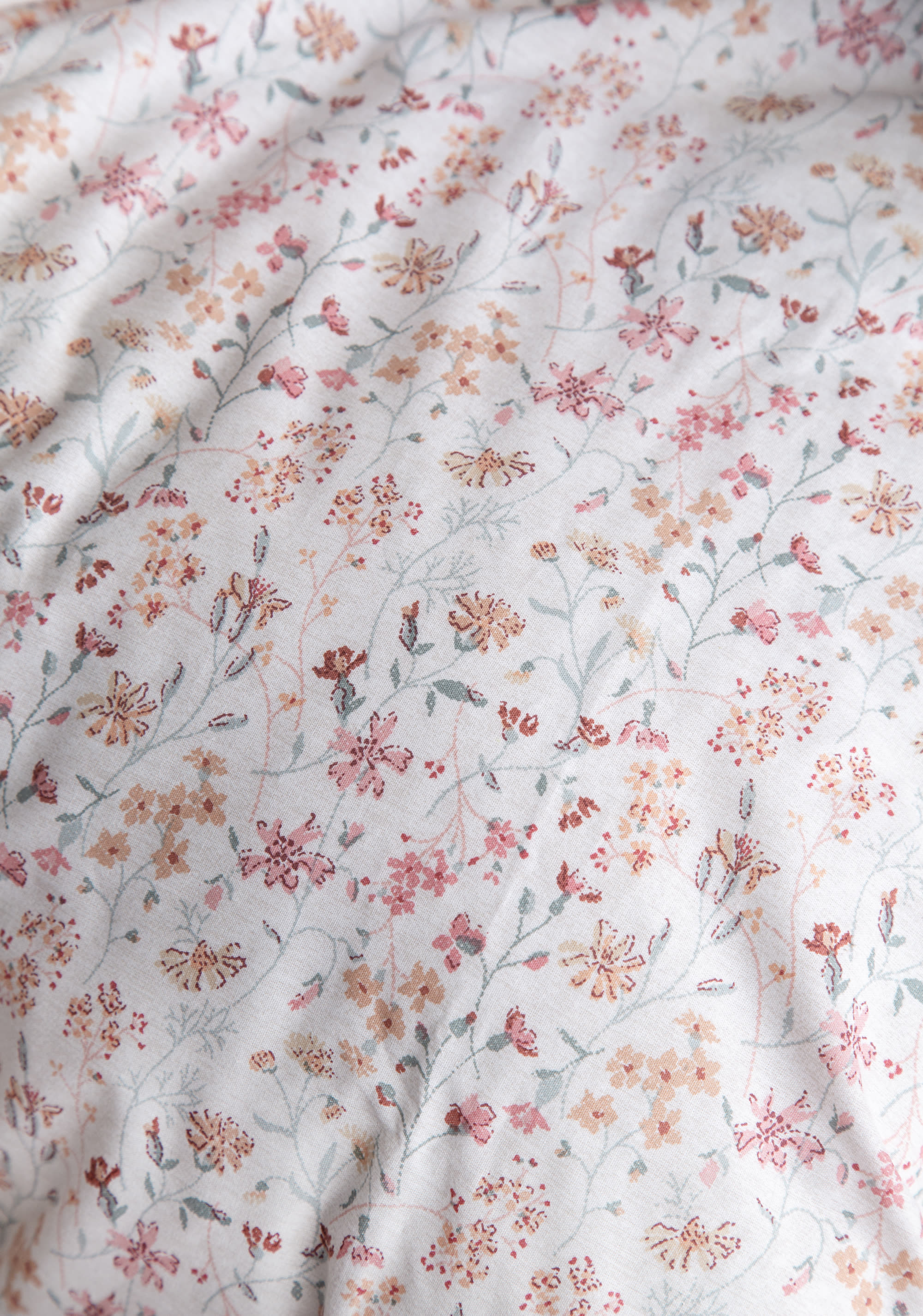 Miracle Blush Double Bedding Set view 7
