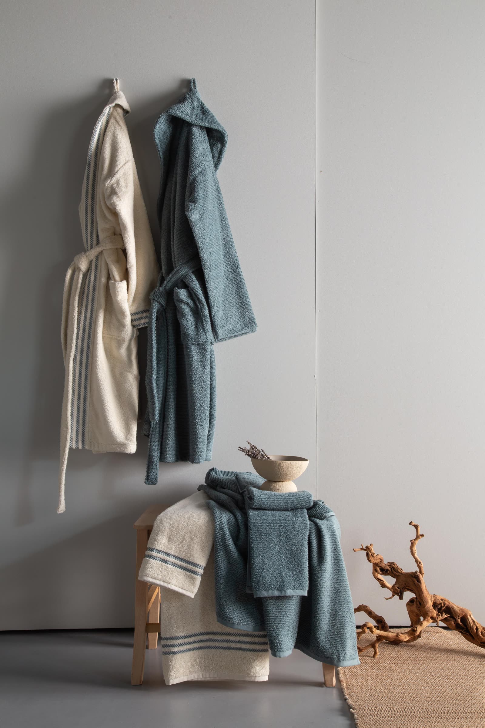 Modeo Bathrobe Set